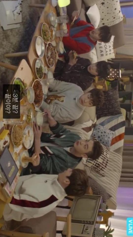 NU‘EST's NIGHT EATING SHOW海报剧照